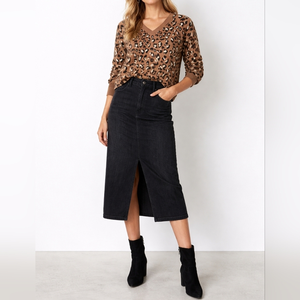 HALOGEN Leopard Print V Neck Knit Sweater | Size L | Brown | Cozy Minimalist